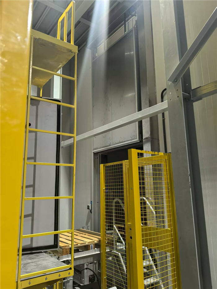 垂直提升冷库门