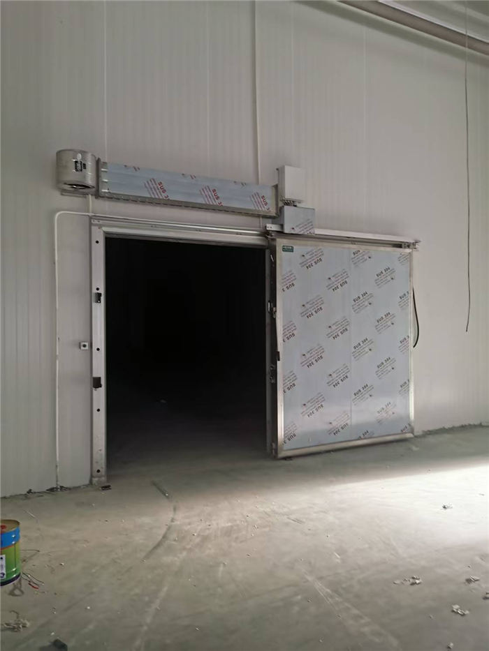 手动平移冷库门